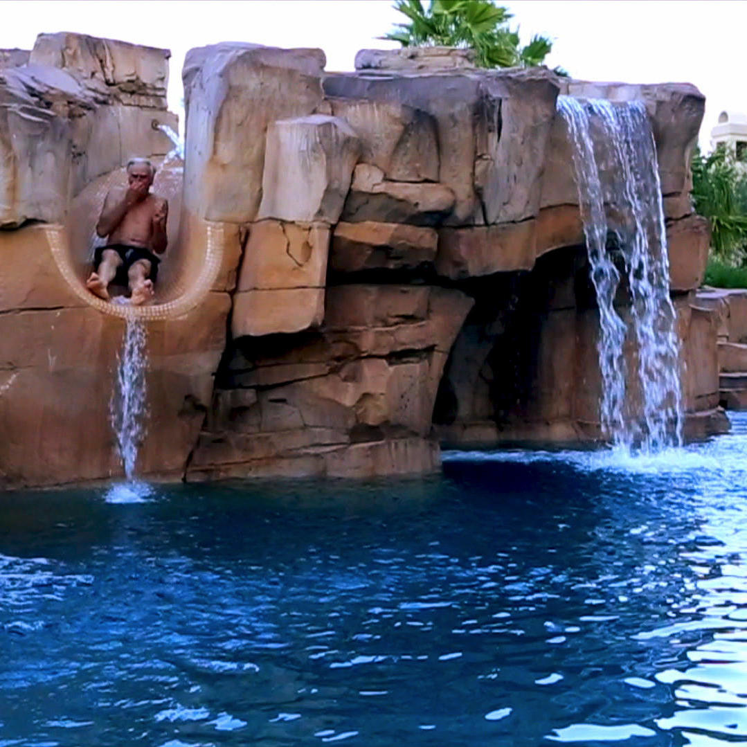 Ultimate Pools: This is One High-Rolling Las Vegas Pool | The Pool Master | Animal Planet1079 x 1079