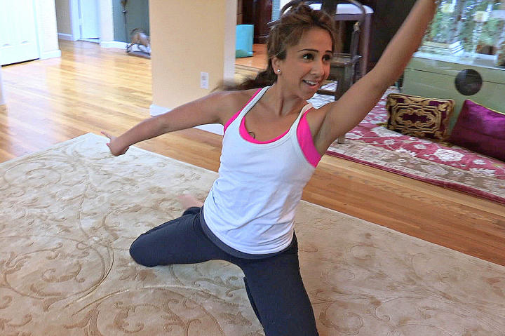 Sheena has been a dancer since age 5, and she's planning a surprise Bollywood dance for her fiance Anand. The choreography is all original, and Sheena will be wearing a gorgeous sari as she performs.