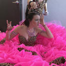 Sure, she looks like the perfect gypsy bride, but Mellie doesn't feel so hot on her wedding day.
