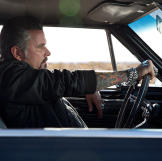 The quest is on to find some of America’s junkiest cars, restore them into classic rides and turn a nice big profit.