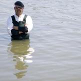 Jamie Hyneman at the Encinal Boat Launch in Alameda, California, on April 10, 2008, shooting for Shark Week.
