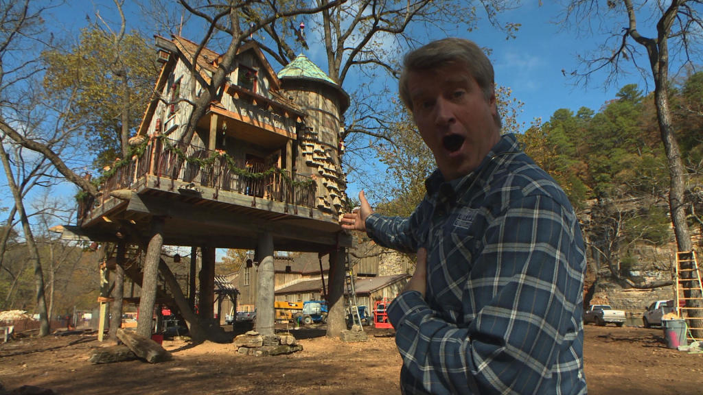 Merry Fishmas Treehouse Masters Animal