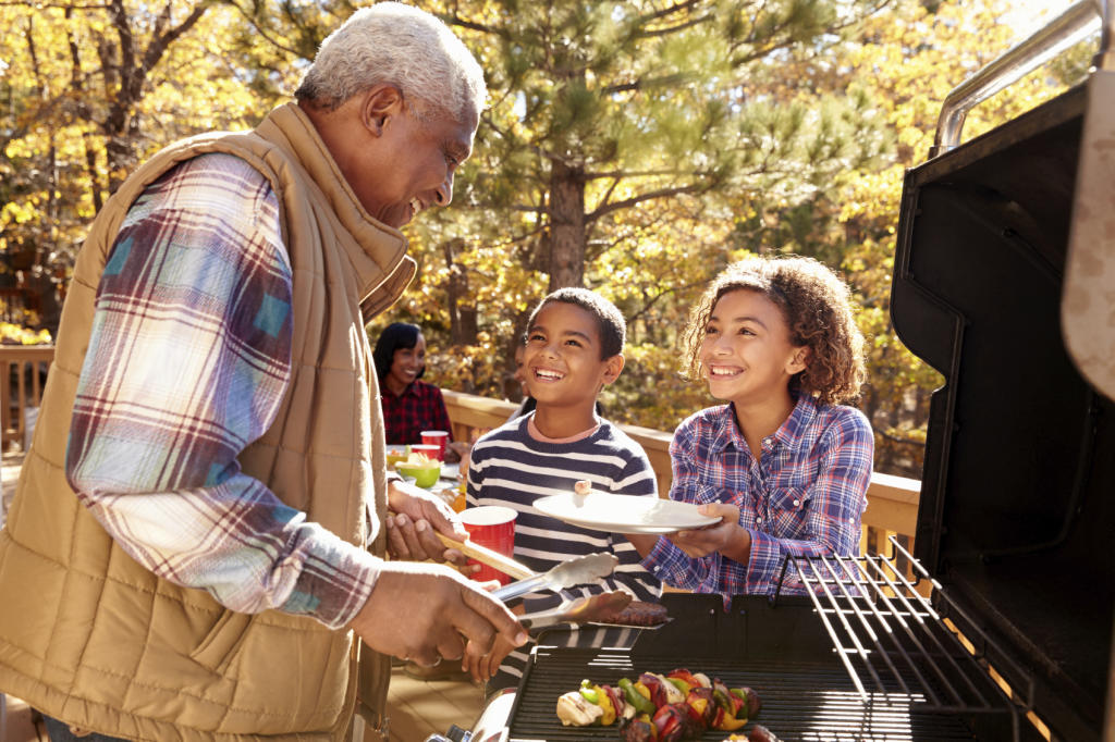 4 Ways to Help Grandparents Feel Involved | TLCme | TLC