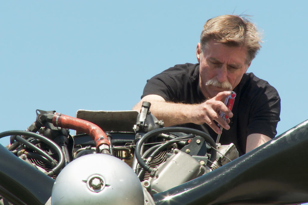 Kevin Lacey | Airplane Repo | Discovery