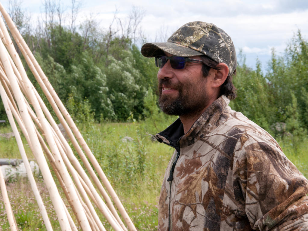 James Roberts | Yukon Men | Discovery1024 x 768