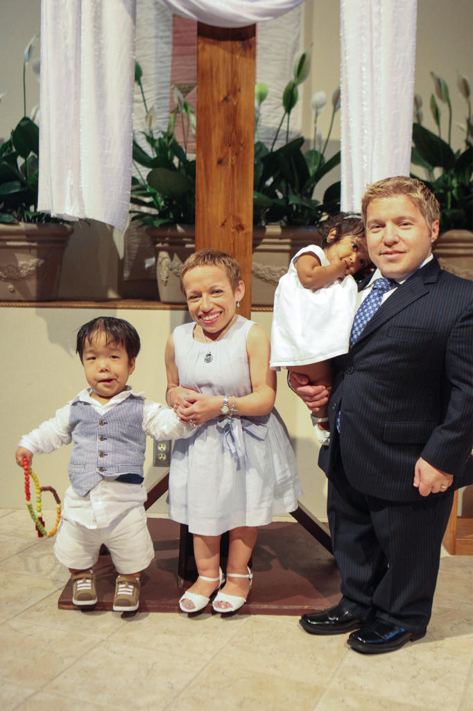 Will & Zoey Get Baptized, Play Pirates Little Couple TLC