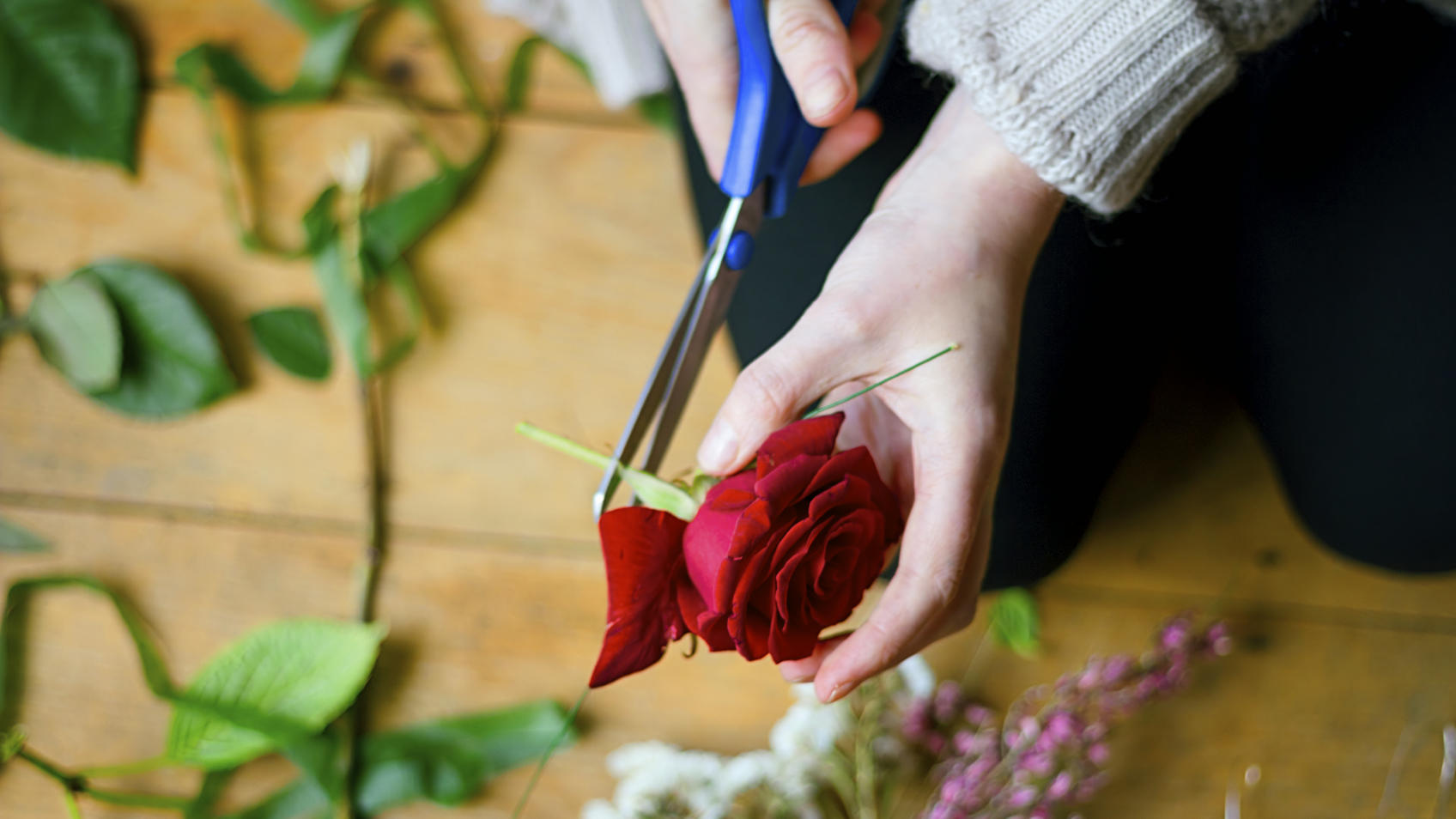 5 Wedding Flower Hacks That’ll Save You Money TLCme TLC