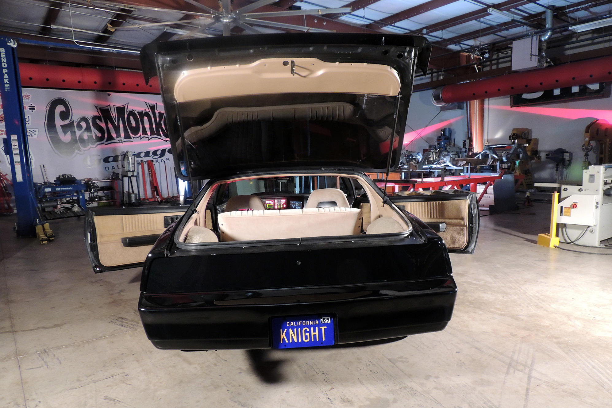 Knight Rider KITT Car Replica Fast N' Loud Discovery