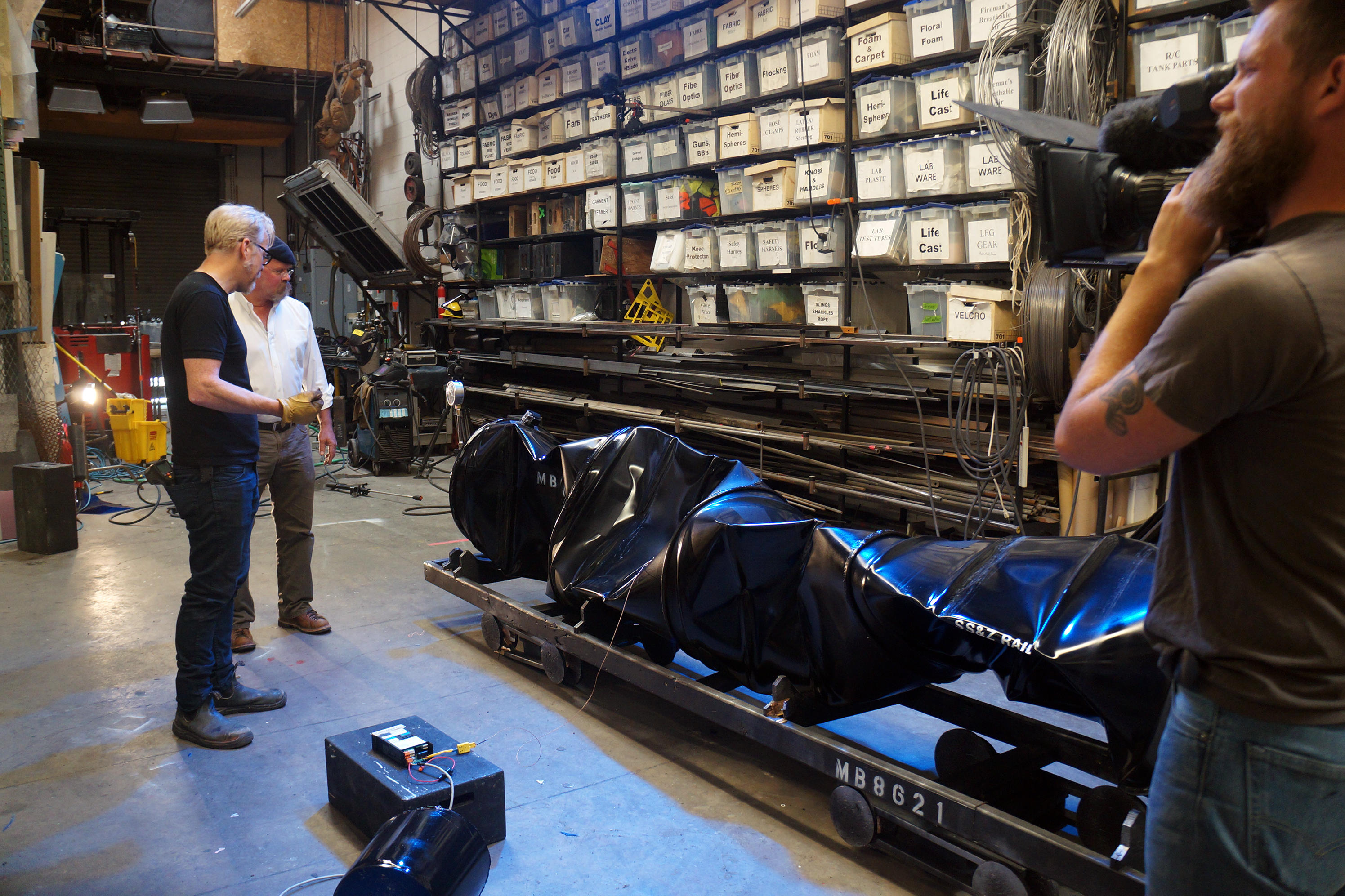 Mythbusters Does Amazon Force Workers To Lift 50 Pounds - 3tt55ey