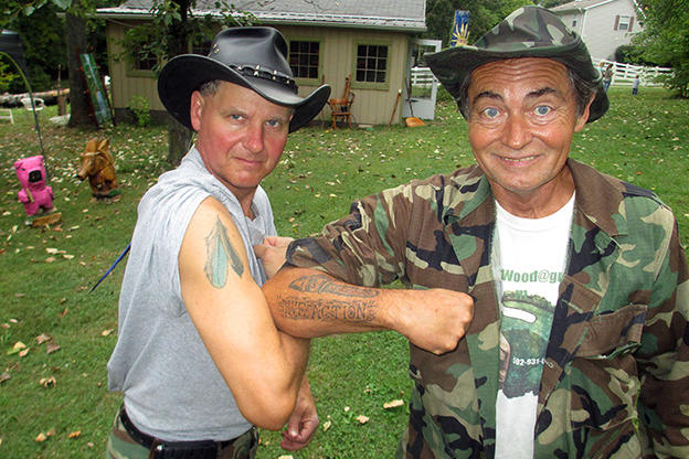 Episode All Skunked Up Call Of The Wildman Animal Planet