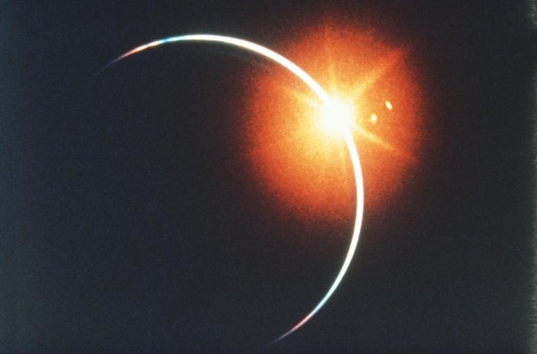 Diamond Ring Effect
