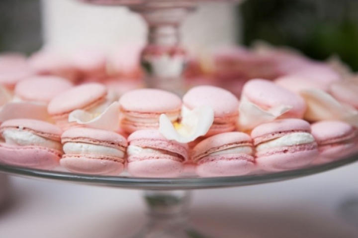 36 Breathtakingly Beautiful Ways to Add Pink to Your Wedding | TLCme | TLC
