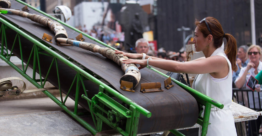 Us government destroys one ton of confiscated ivory to protest illegal 
