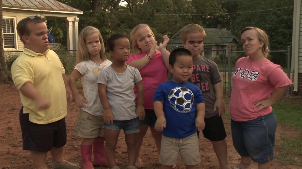 Behind 7 Little Johnstons Tlcme Tlc Behind 7 Little Johnstons Tlcme Tlc